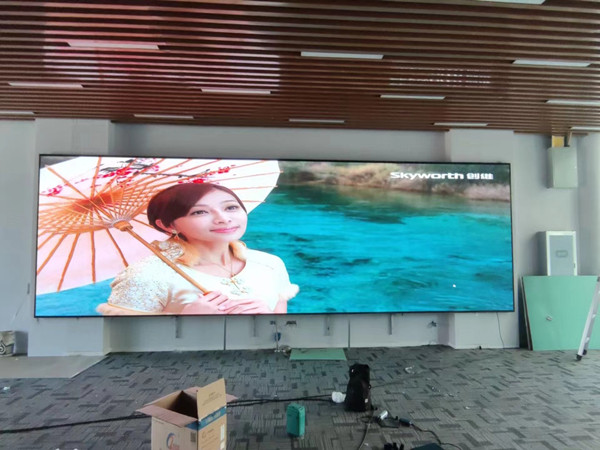 荷塘P1.53led小间距屏安装案例